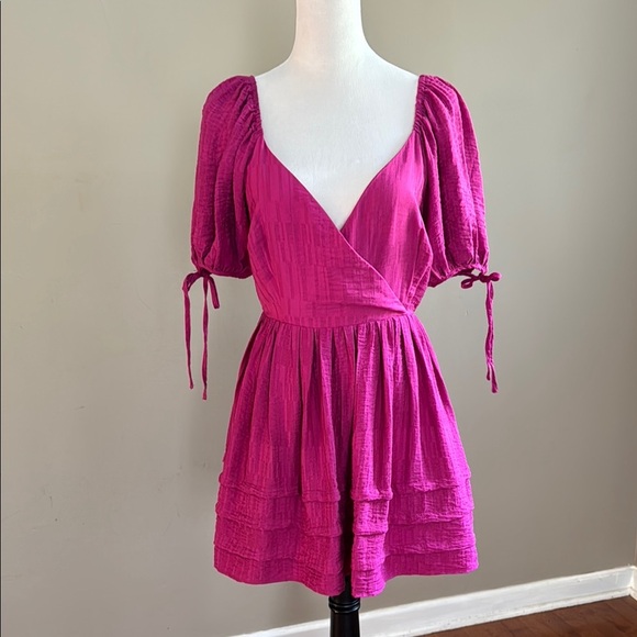 Lulu's Always Precious Magenta Puff Sleeve Tiered Tie Back Mini Dress Size L - Picture 3 of 13